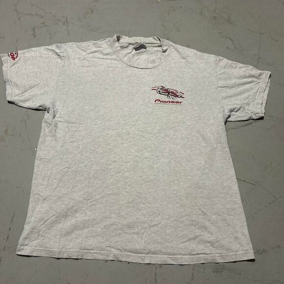 **Vintage Grey and Red Pioneer "It's Loud in Here" Racing T-Shirt - Picture 1 of 5
